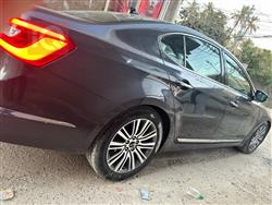 كيا كادينزا